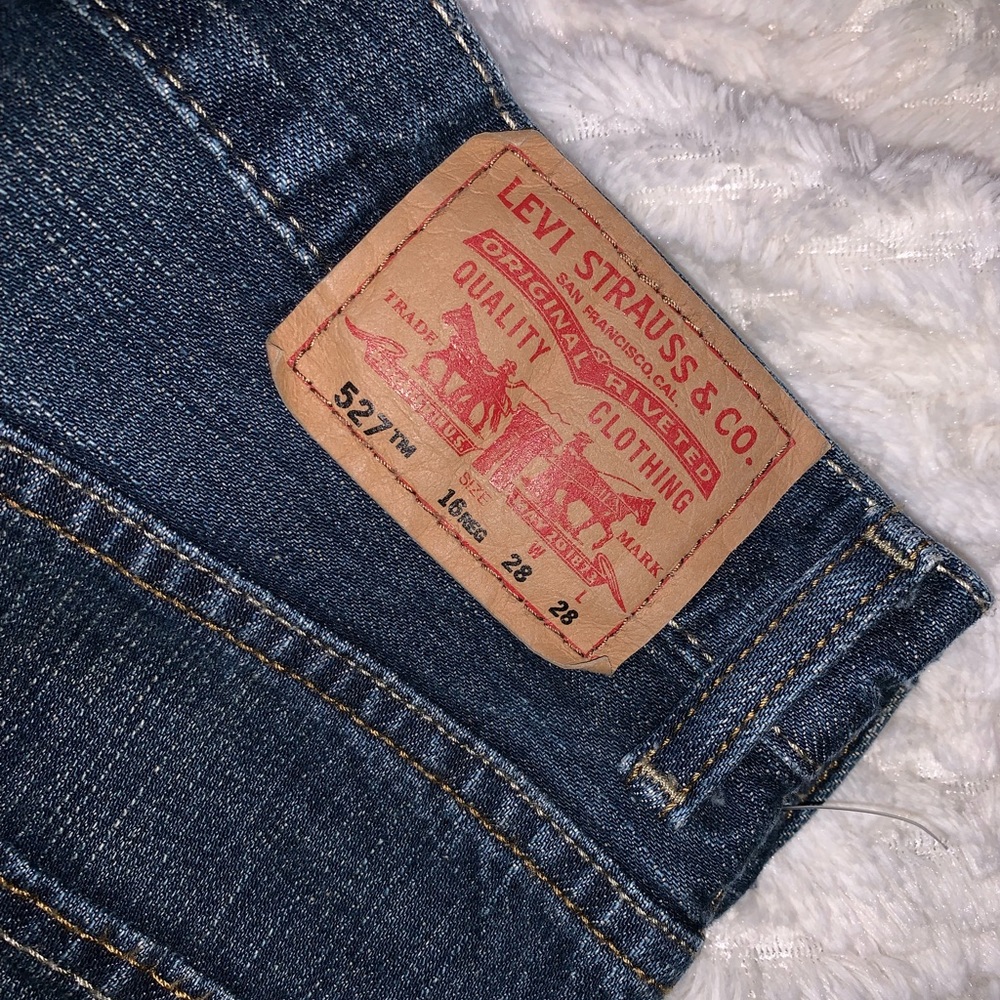 🌈🌻Levi’s 527 Jeans
